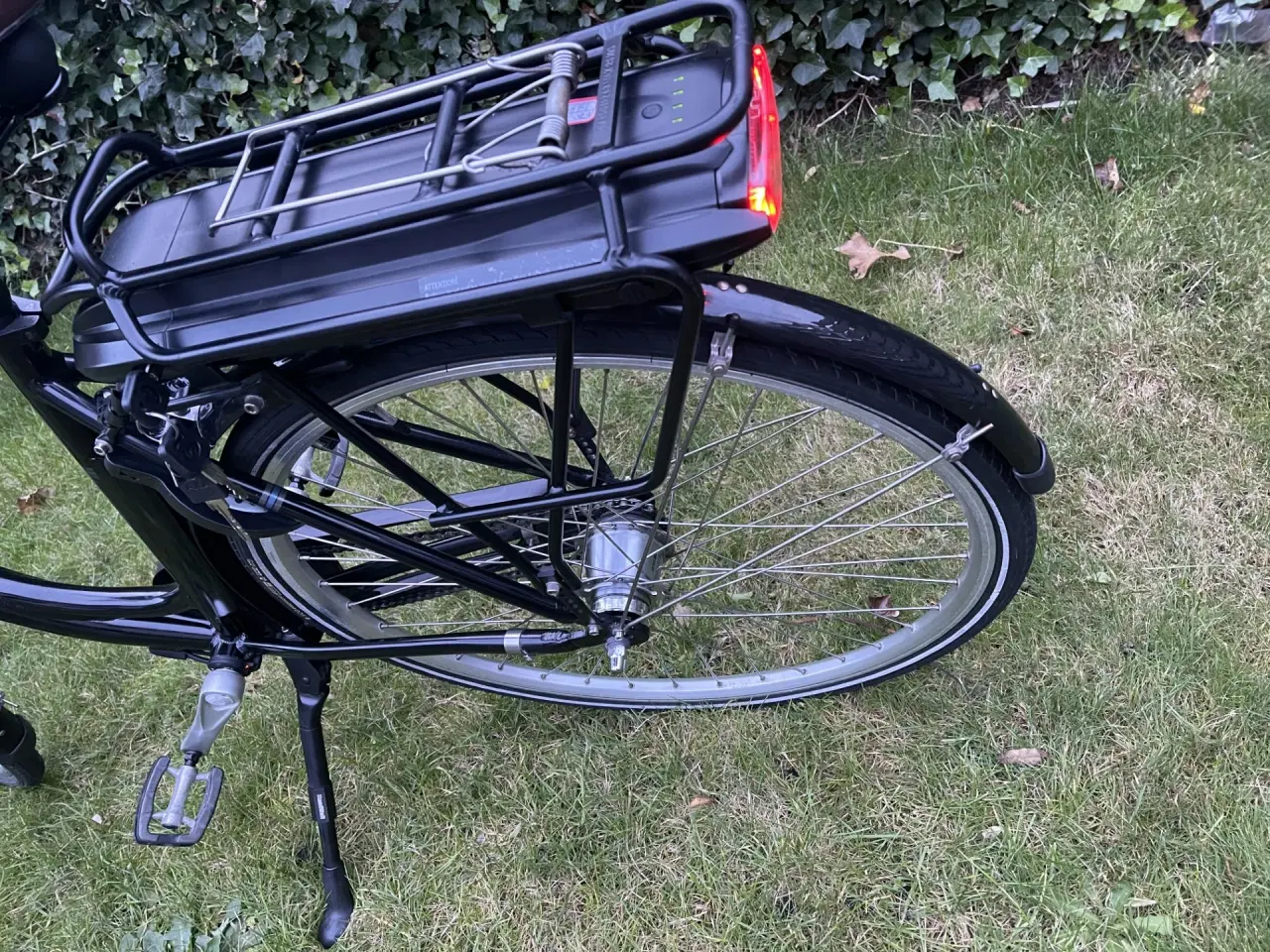 Billede 5 -  meget flot sco dame elcykel 28"  7 gear.