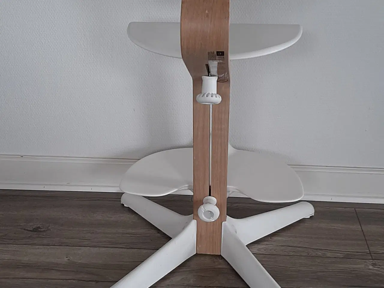 Billede 1 - Stokke Nomi baby sæt white/hvid børnestol