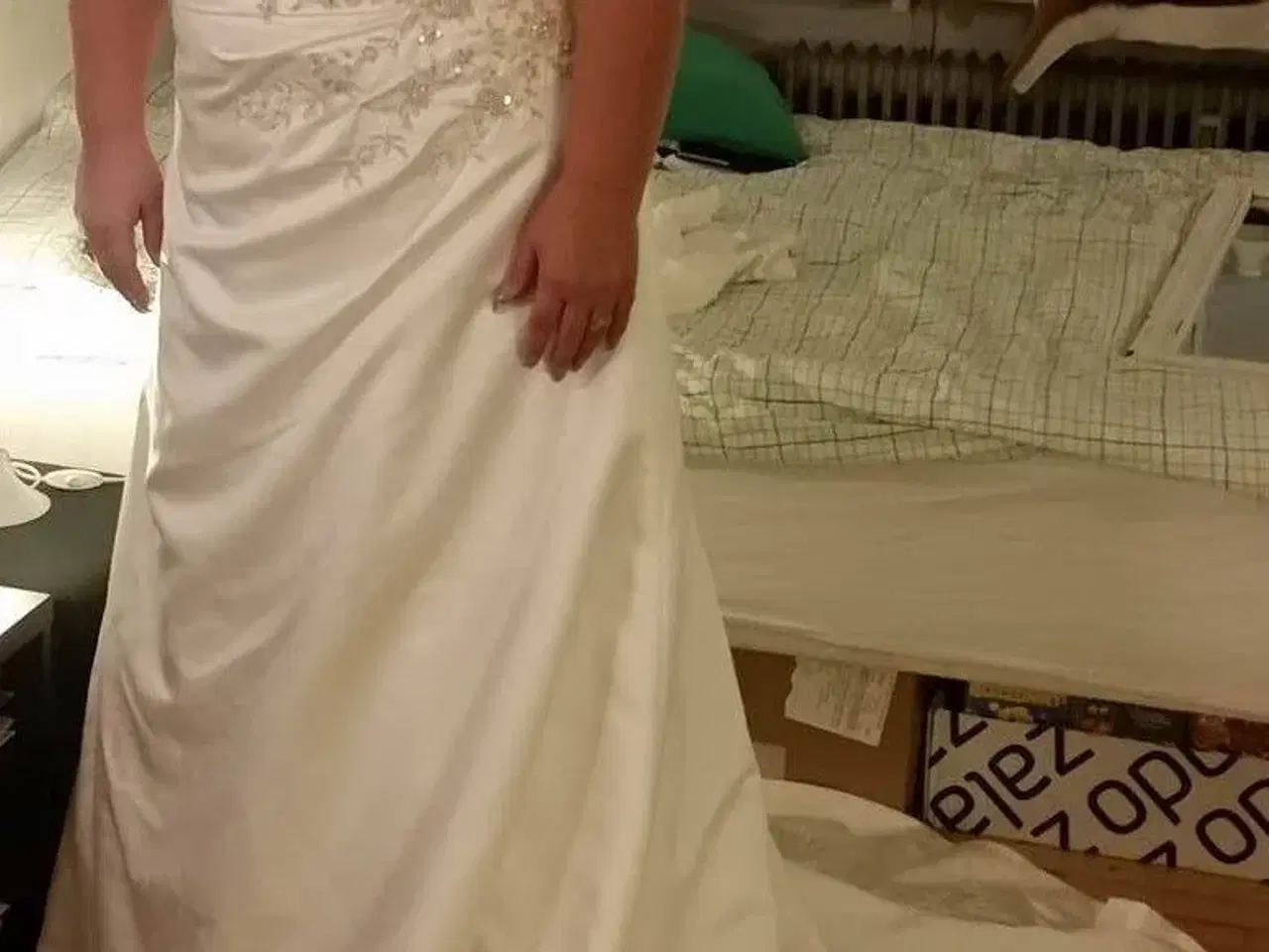 Billede 1 - Brudekjole uden stropper