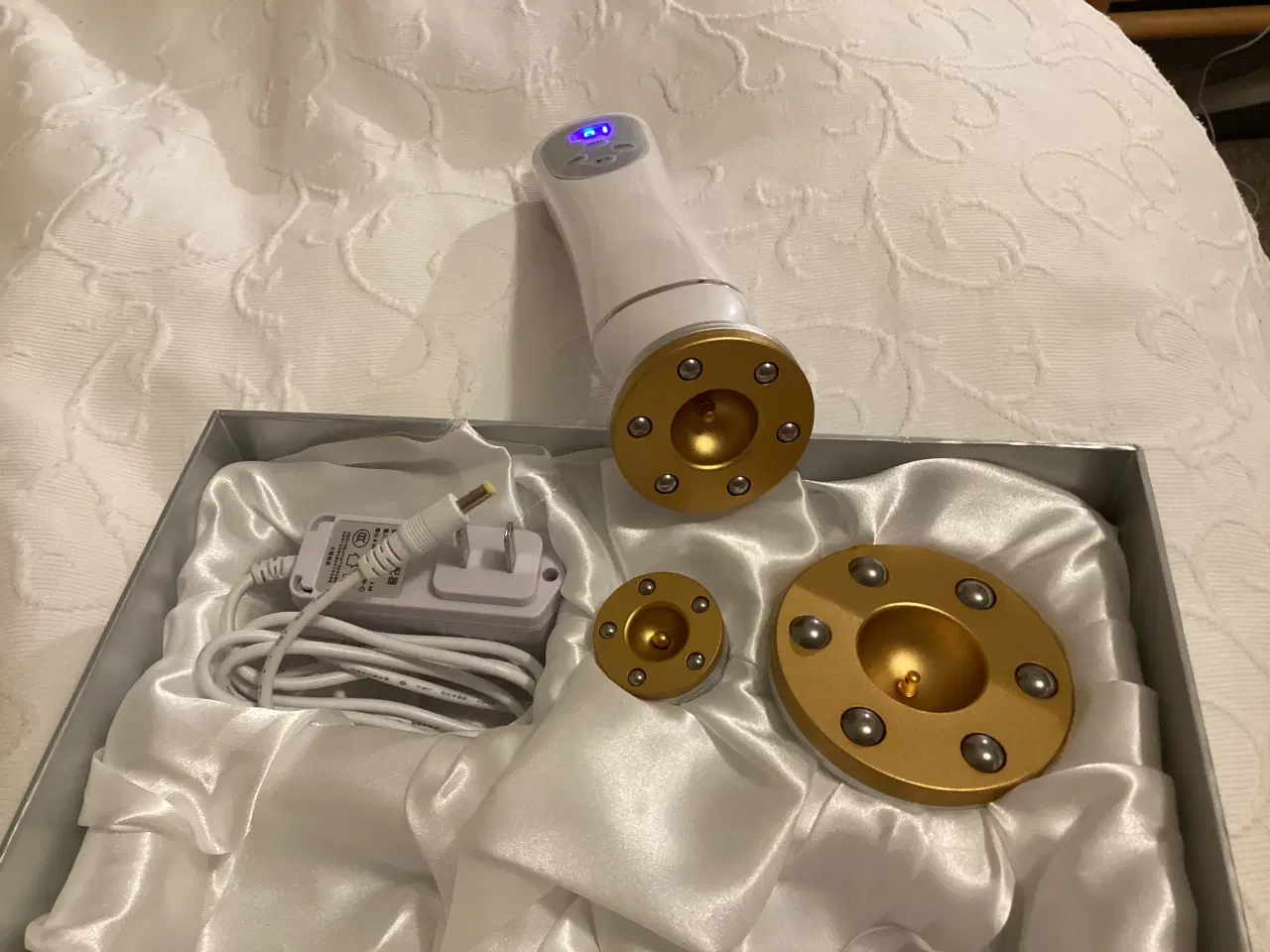 Billede 3 - Cellulite Handling - Electronic Cupping Massage Ma