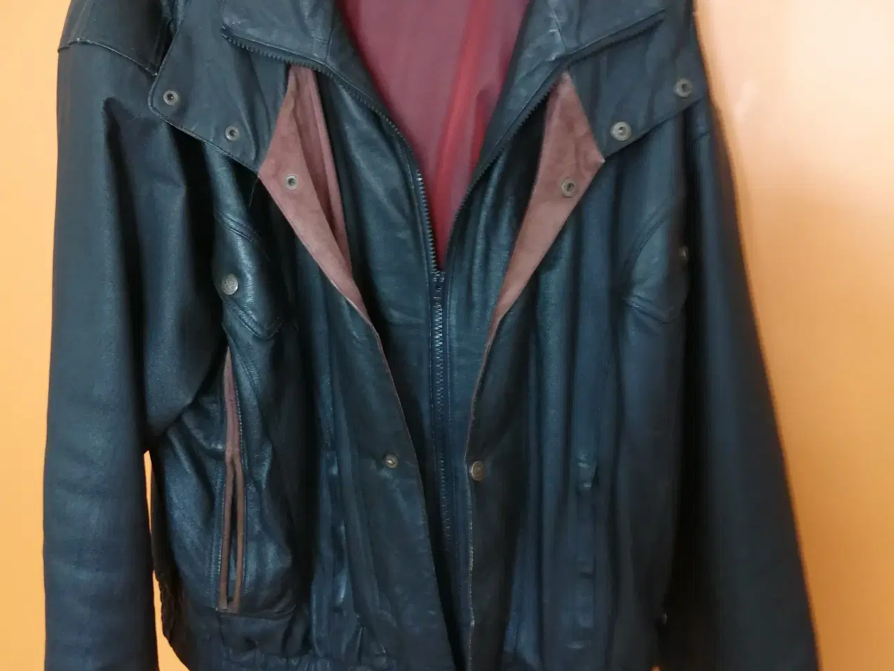 Billede 2 - Skindjakke str 50