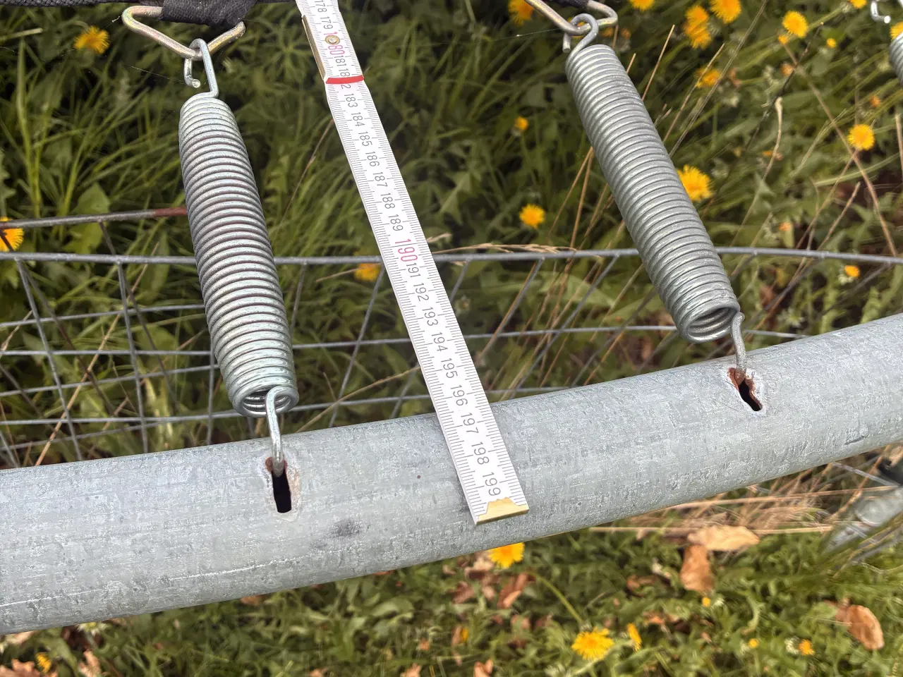 Billede 5 - Trampolin uden net og kant. GRATIS