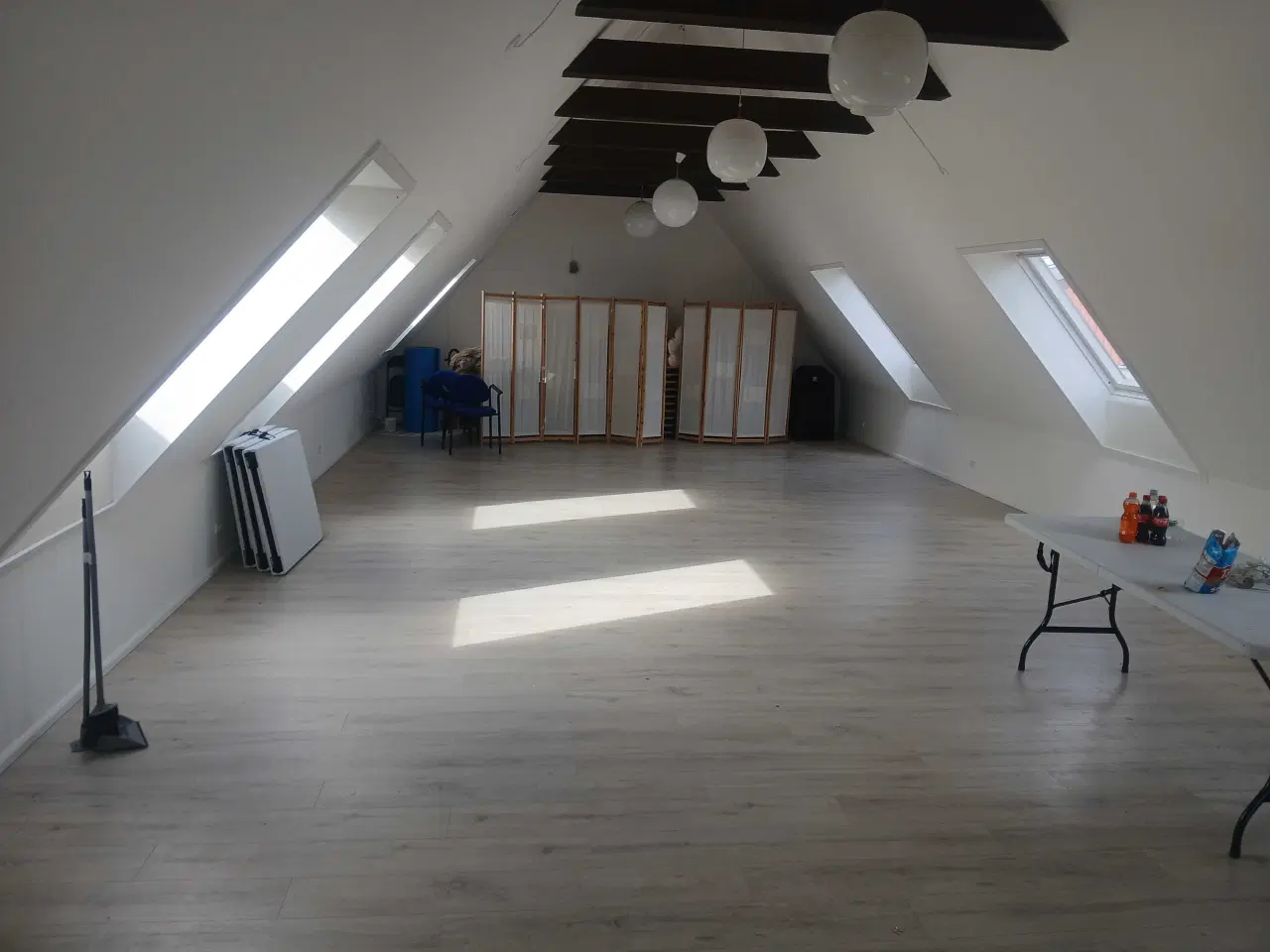 Billede 3 - Sal, behandling, work shop