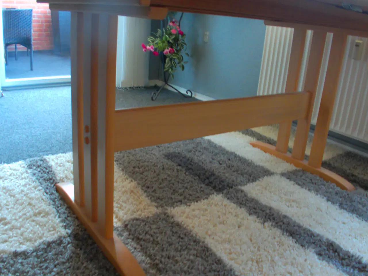 Billede 3 - Spisebord Med Udtræk