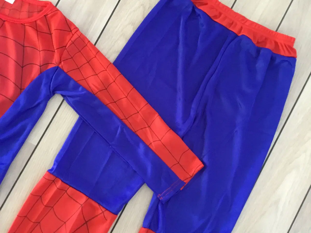 Billede 10 - Spiderman dragt str. 110 udklædningstøj kostume 