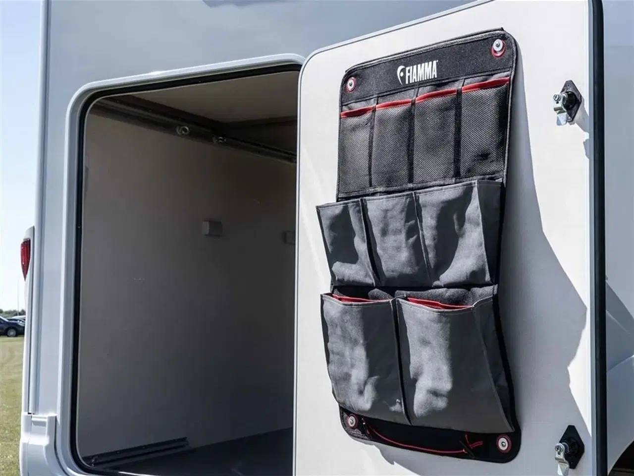 Billede 8 - 2022 - Hobby Ontour Edition V65 GE   Super velholdt enkeltsenges camper