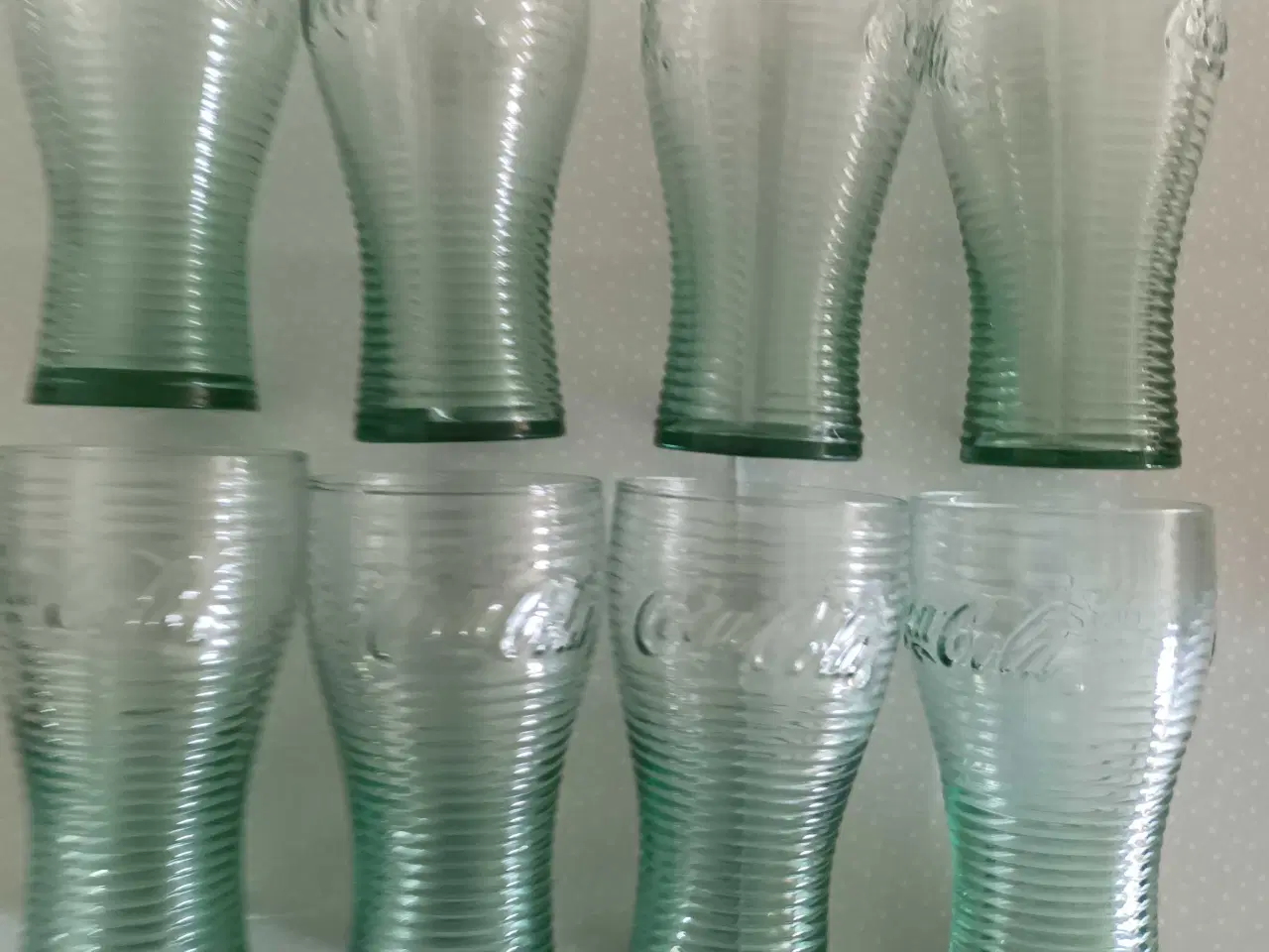 Billede 1 - 8 Coca-Cola glas 30 cl, vandrette striber