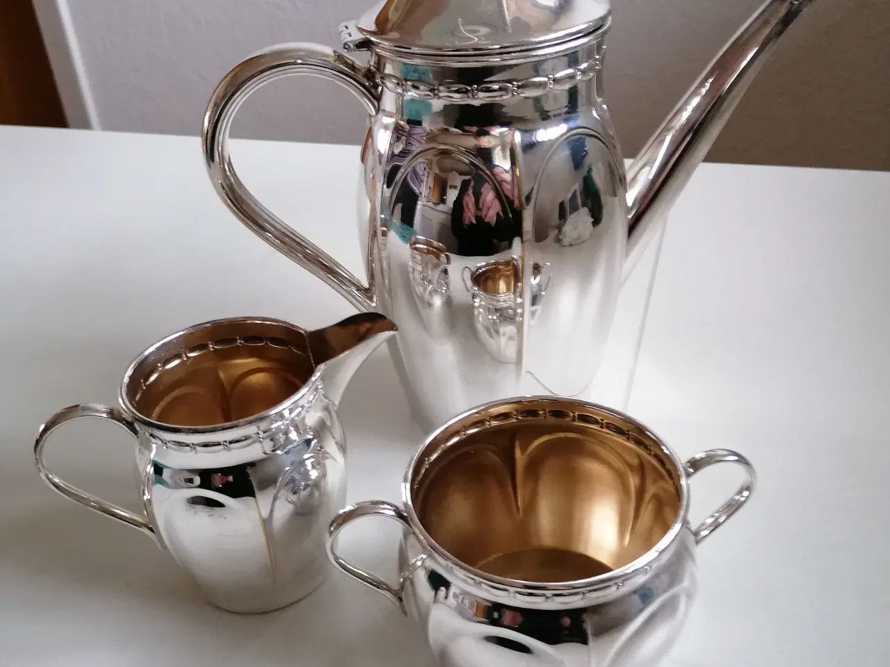 Billede 1 - Kaffekande, sukker og fløde i plet sølv