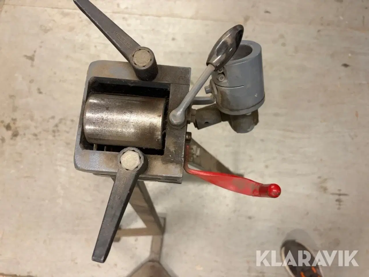 Billede 7 - Bukkemaskine og false M.A.S.C & Schlebach - 2 styk