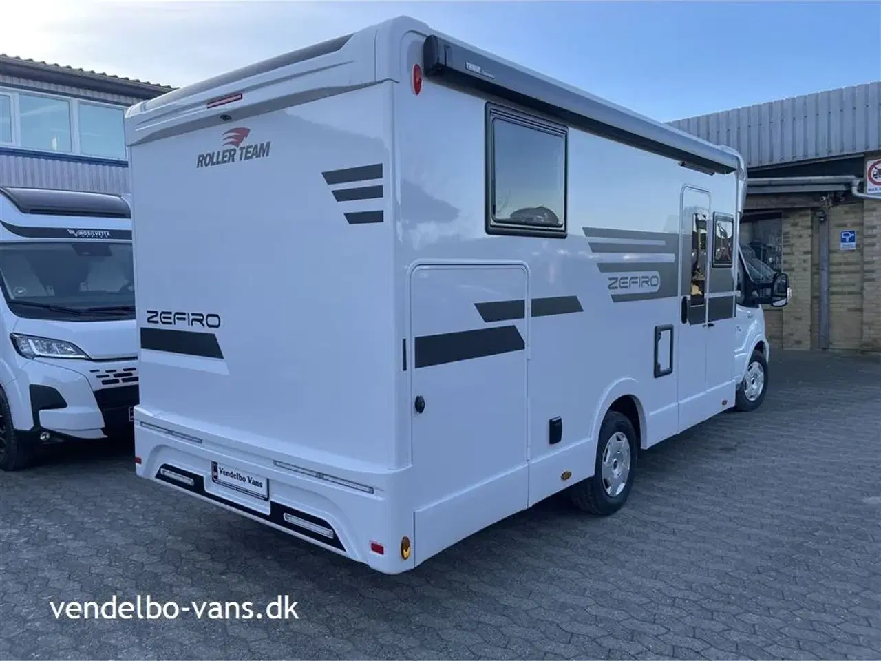Billede 3 - 2025 - Rollerteam Zefiro 285 TL   Zefiro det helt nye 2025 look med enkeltsenge og vario bad