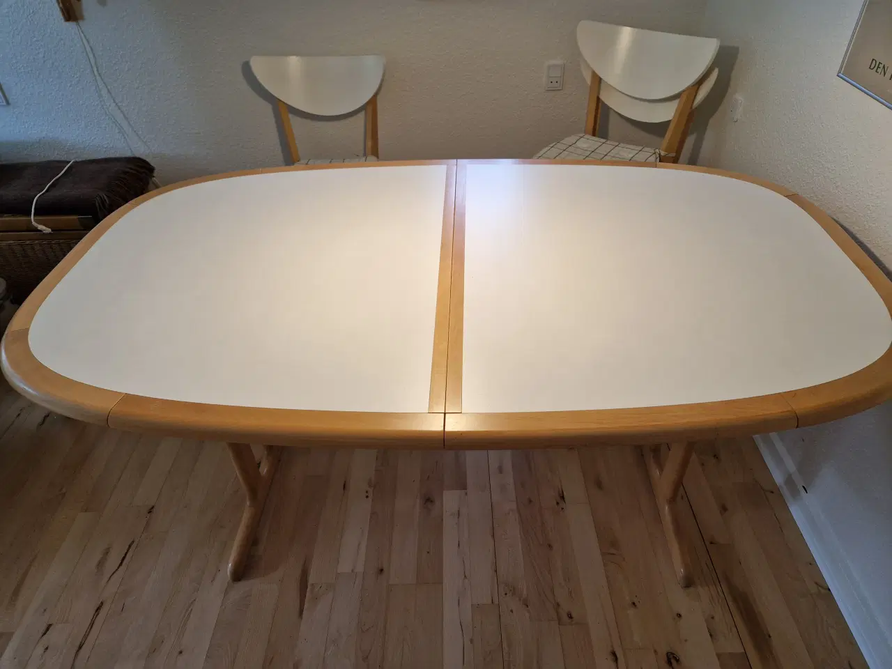 Billede 1 - Spisebord fra Haslev Maskinsnedkeri
