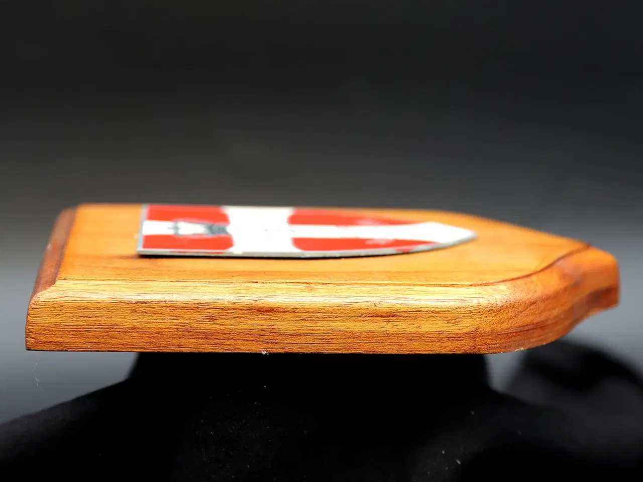 Billede 6 - FN-våbenskjold – Camp Skouriotissa – UNFICYP