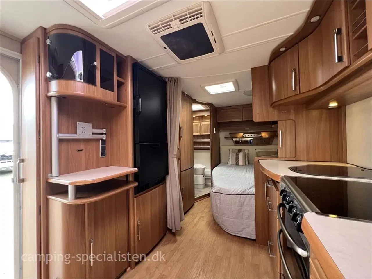 Billede 11 - 2009 - Kabe Royal 560 XL KS   2009 Kabe Royal 560 XL KS - Se den nu hos Camping-Specialisten.dk