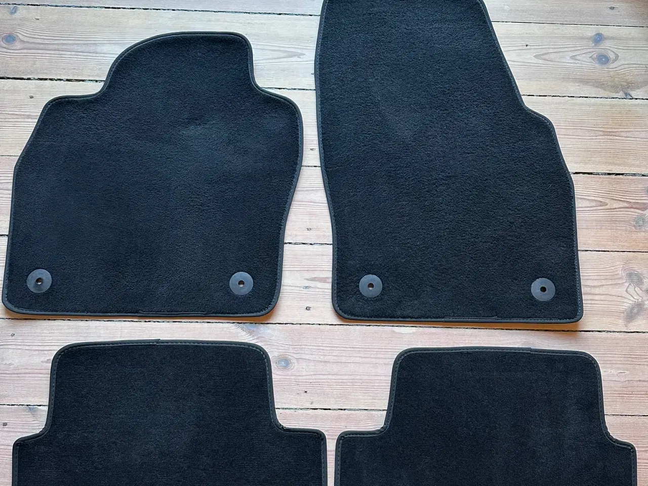 Billede 5 - Originale bilmåtter til Polo VW