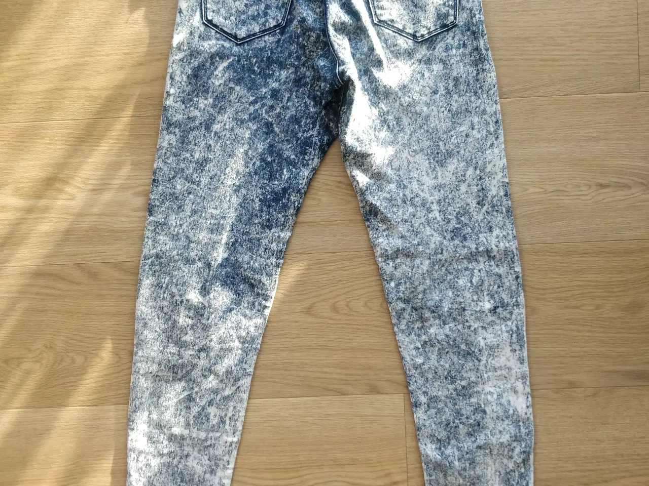 Billede 5 - H&M skinny jeans, blå og hvid, bukser