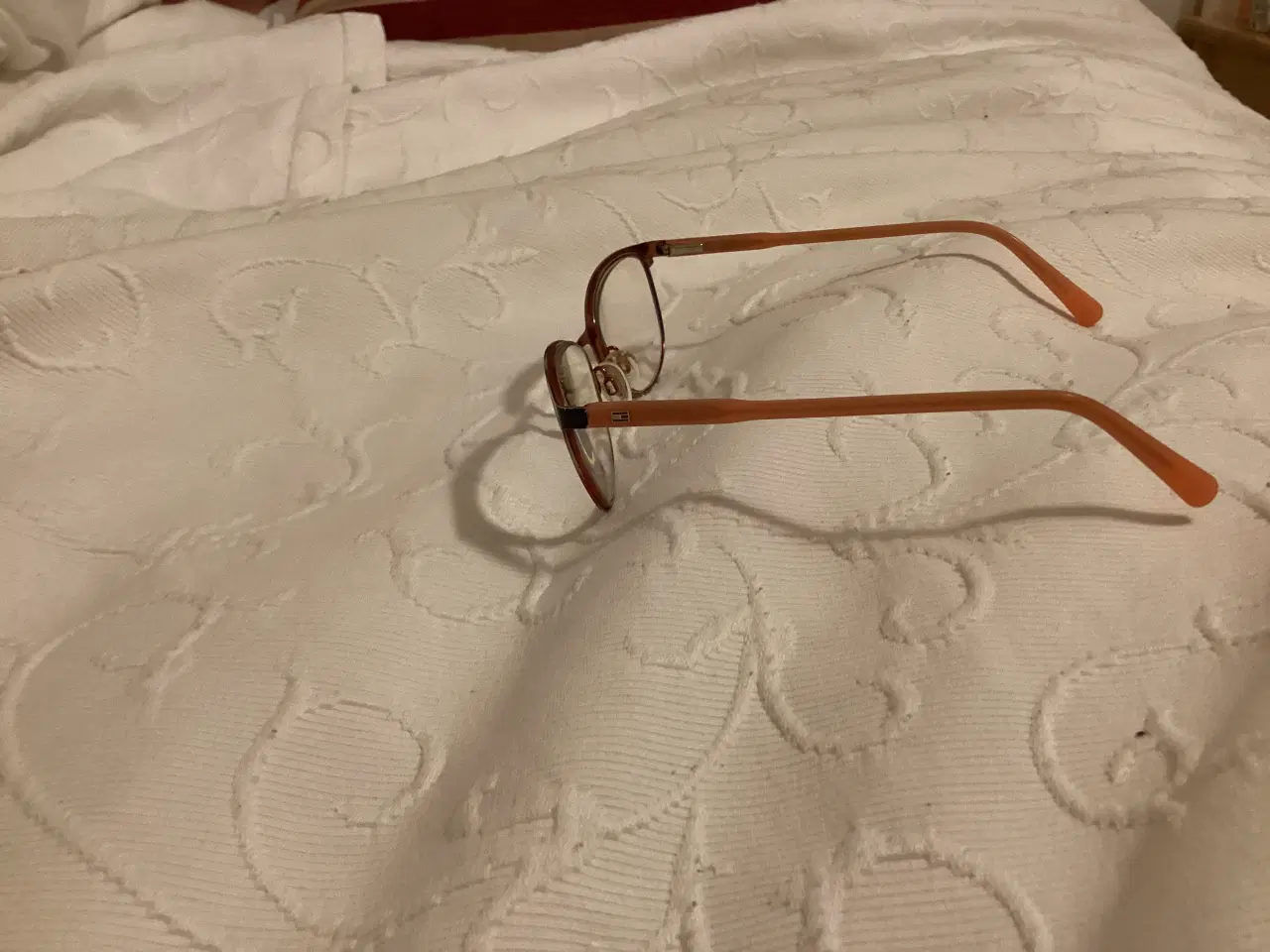 Billede 7 - 2 Tommy Hilfiger ladies glasses frames 