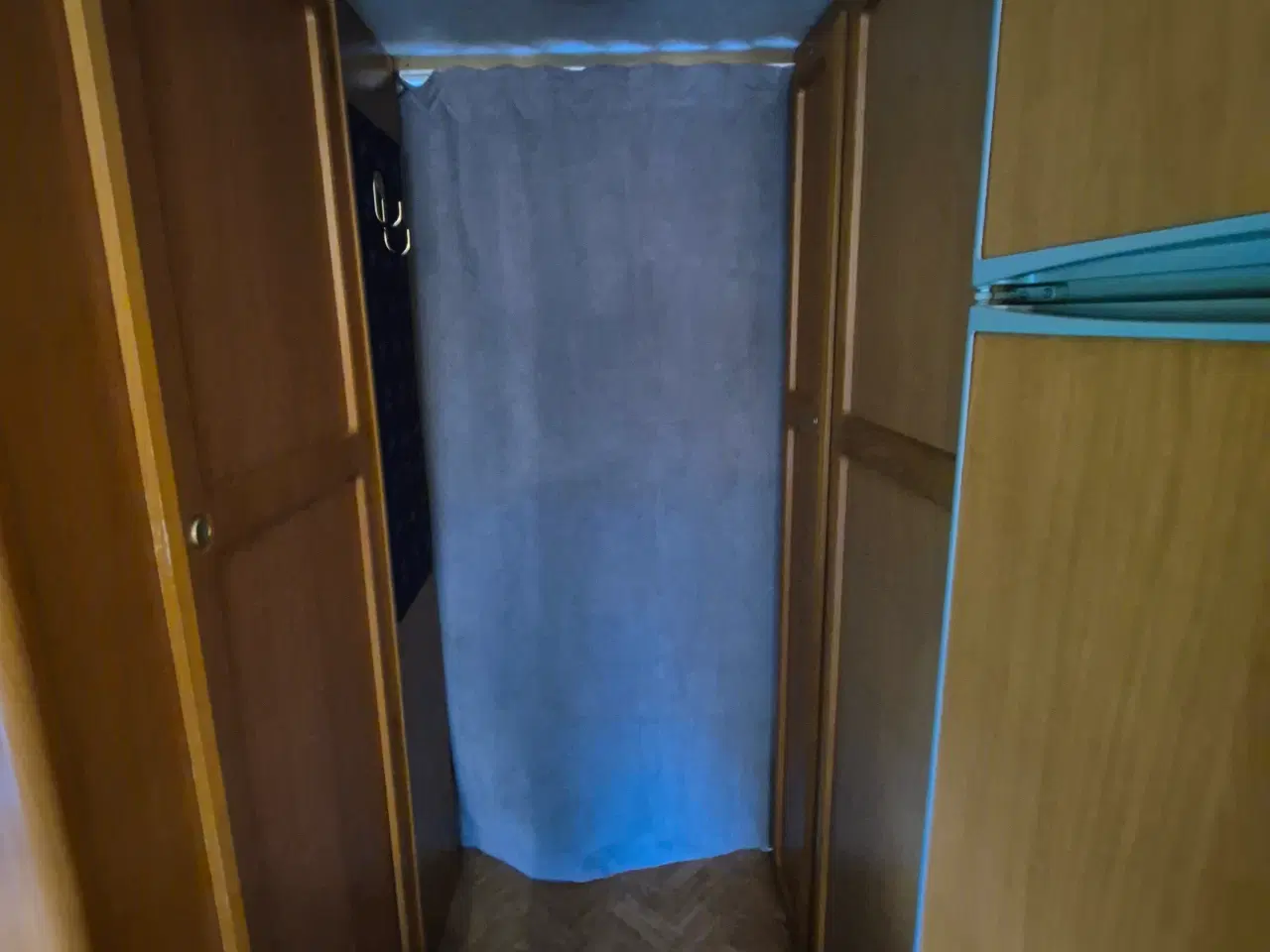 Billede 13 - Stor campingvogn, standby telt og vinter fortelt