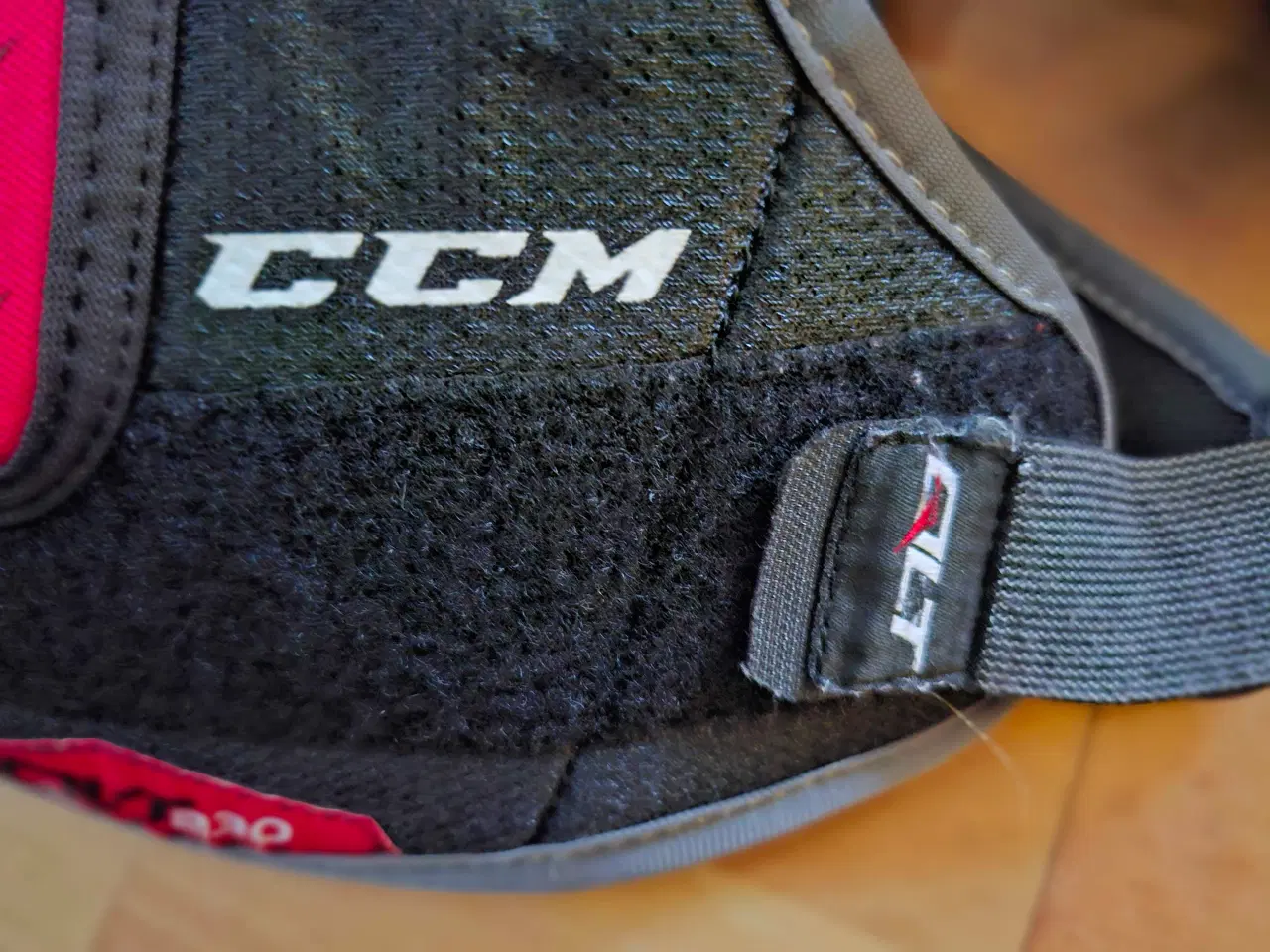 Billede 3 - CCM skulder beskyttere