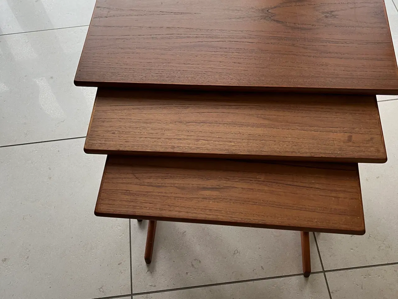 Billede 3 - Teak træs indskudt borde