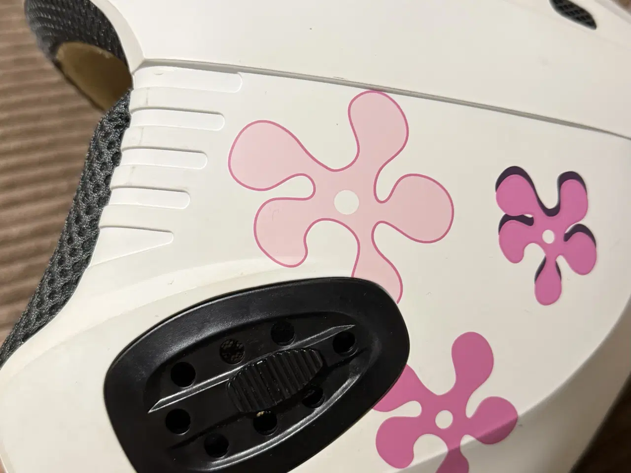 Billede 1 - Skihjelm til pige