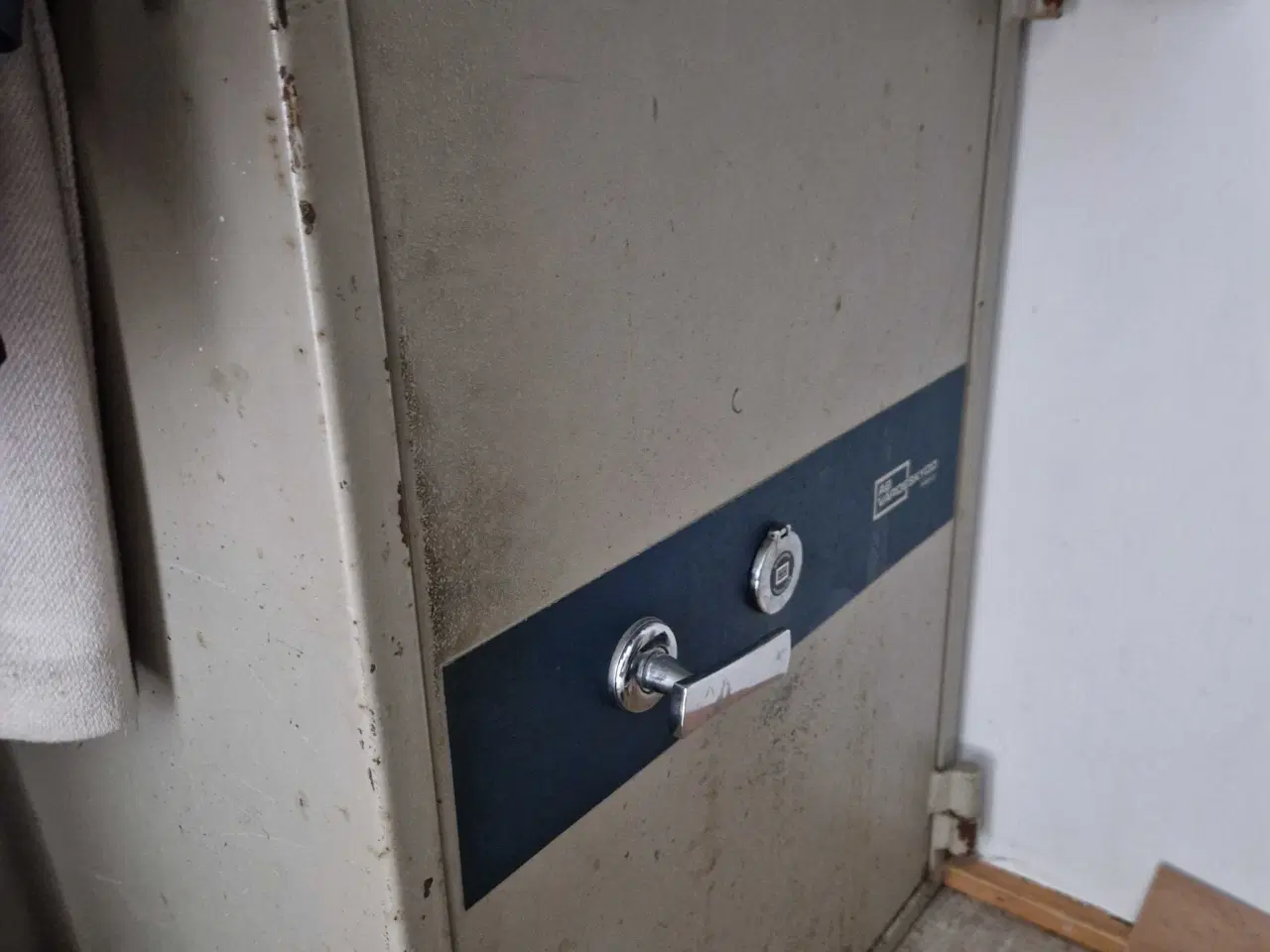 Billede 1 - Våbenskab, amunitionsskab, værdiskab