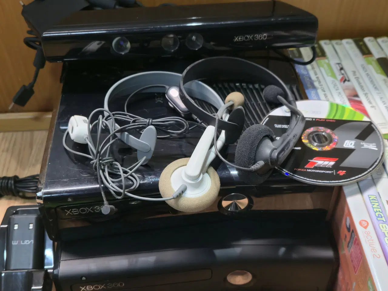 Billede 3 - Pakke med Xbox 360 Kinect, WII og spil