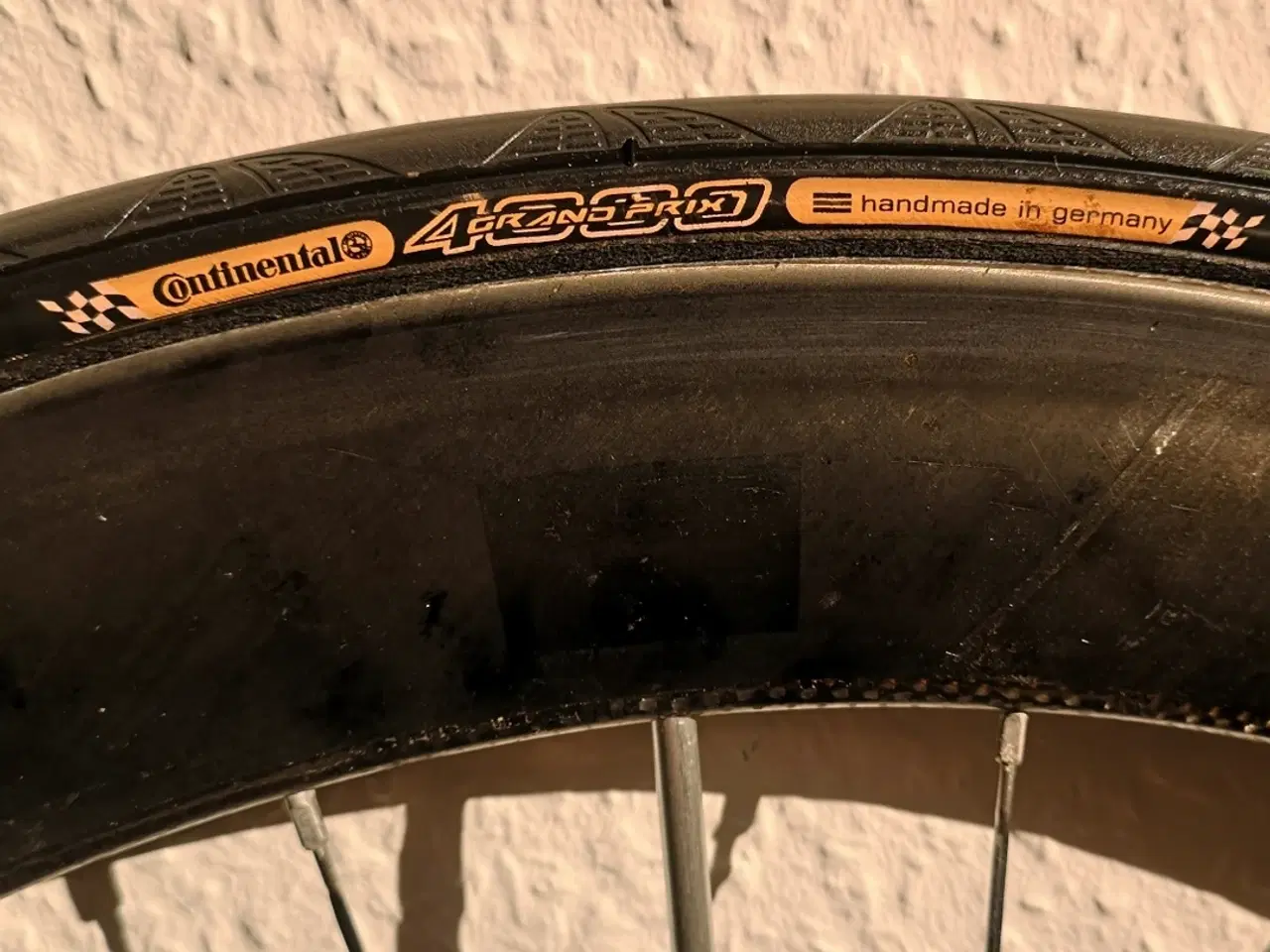 Billede 7 - Weight 803 gr. New tire unused, and carbon fiber b