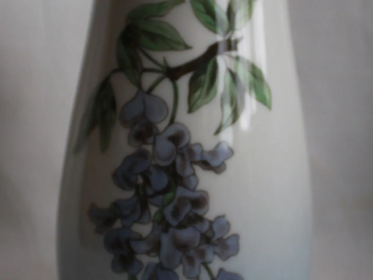 Billede 8 - Vase med blåregn fra Bing og Grøndahl