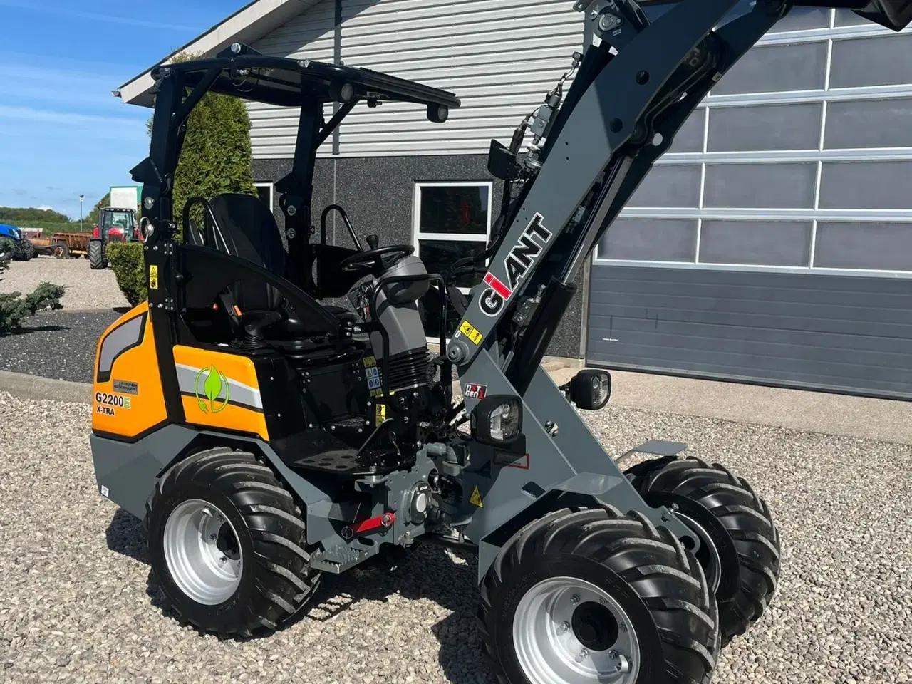 Billede 18 - Giant G2200E X-tra E Elektrisk minilæsser. DEN HAR KUN KØRT DEMO OG ER SOM NY