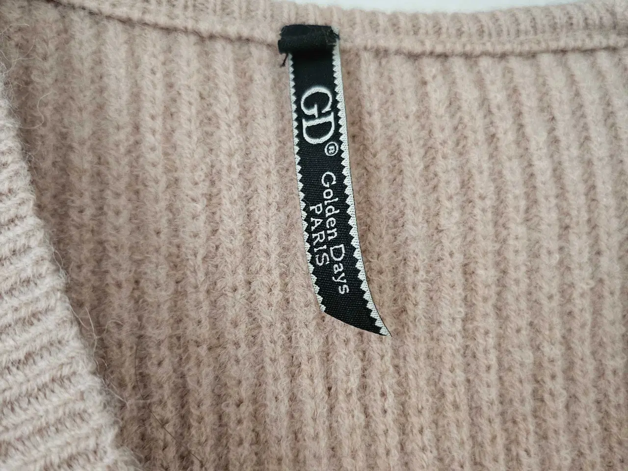 Billede 2 - Sweater fra golden days