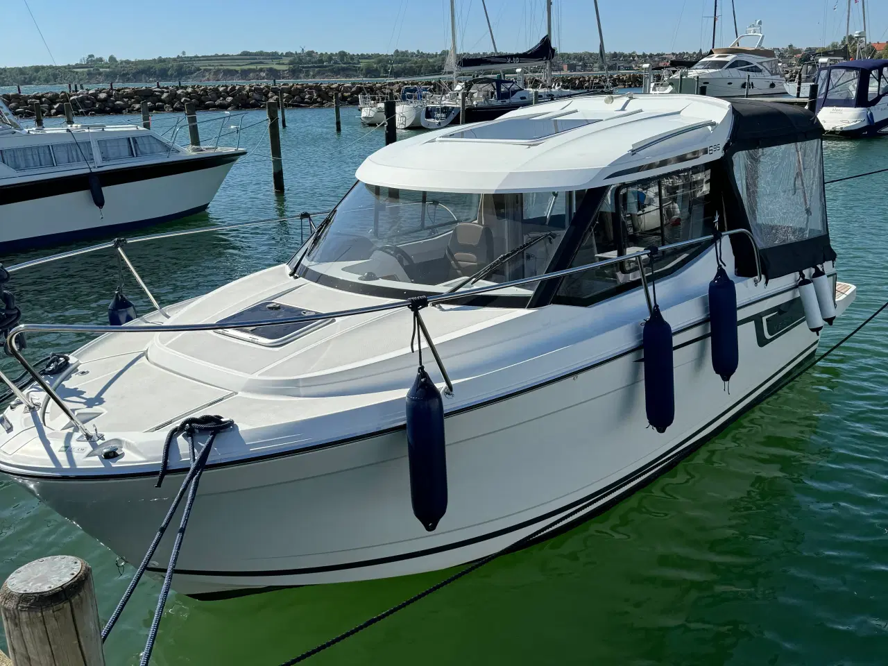 Billede 1 - Motorbåd  Merry Fisher 695 