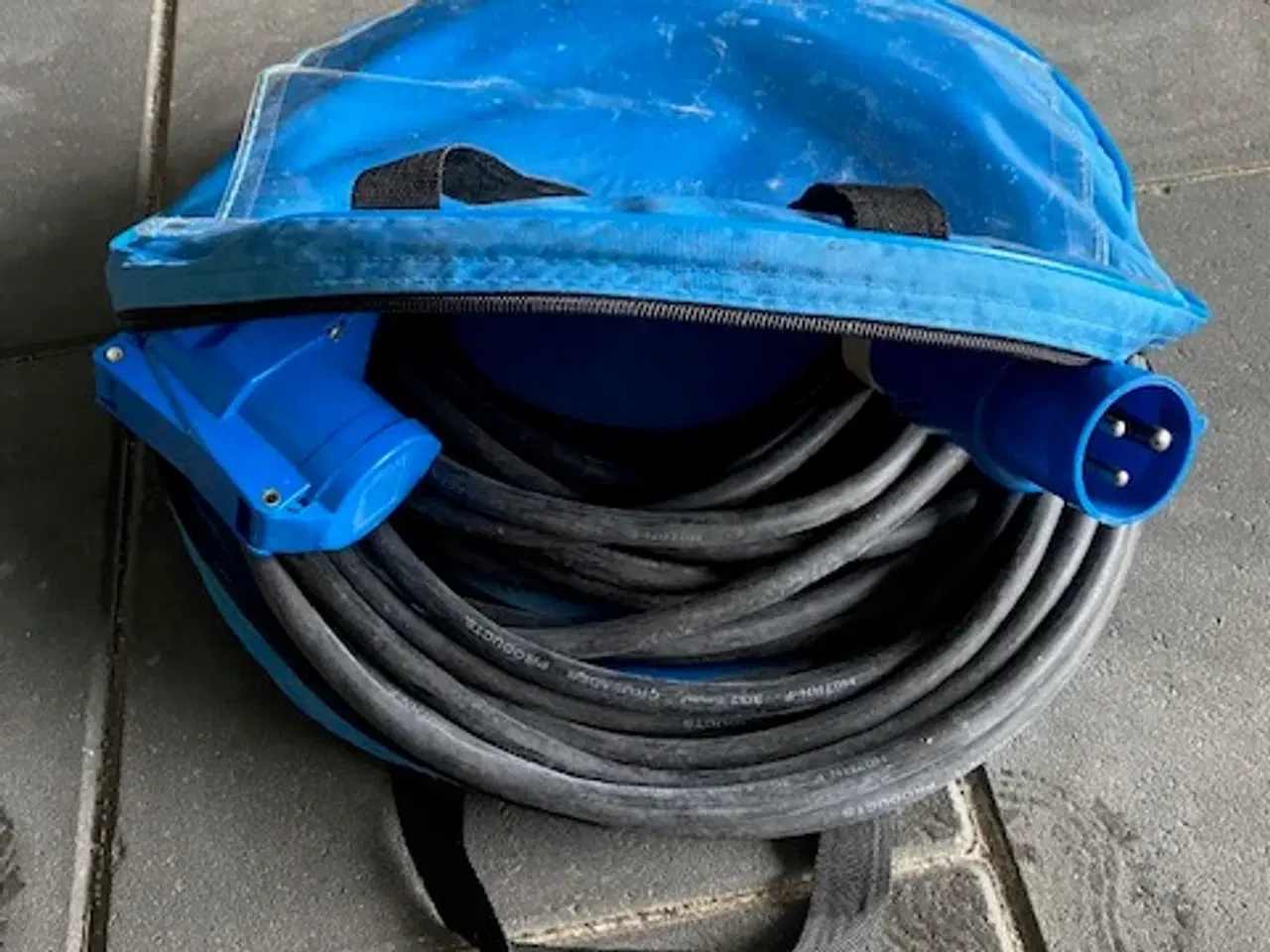 Billede 1 - CEE Kabel med SCHUKOUDTAG 25 M 