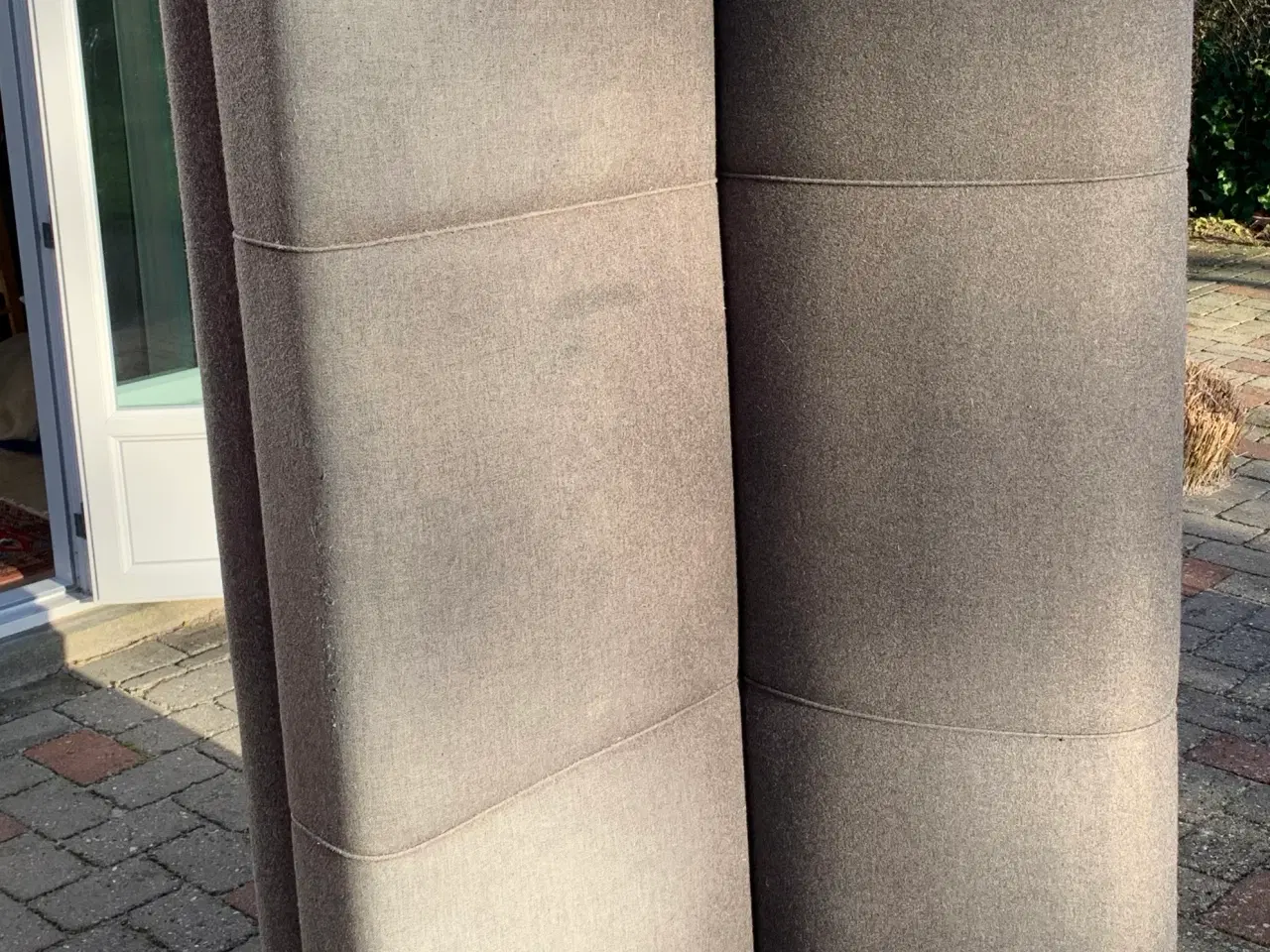 Billede 4 - Sofa i mørkegrå uld 3 personers