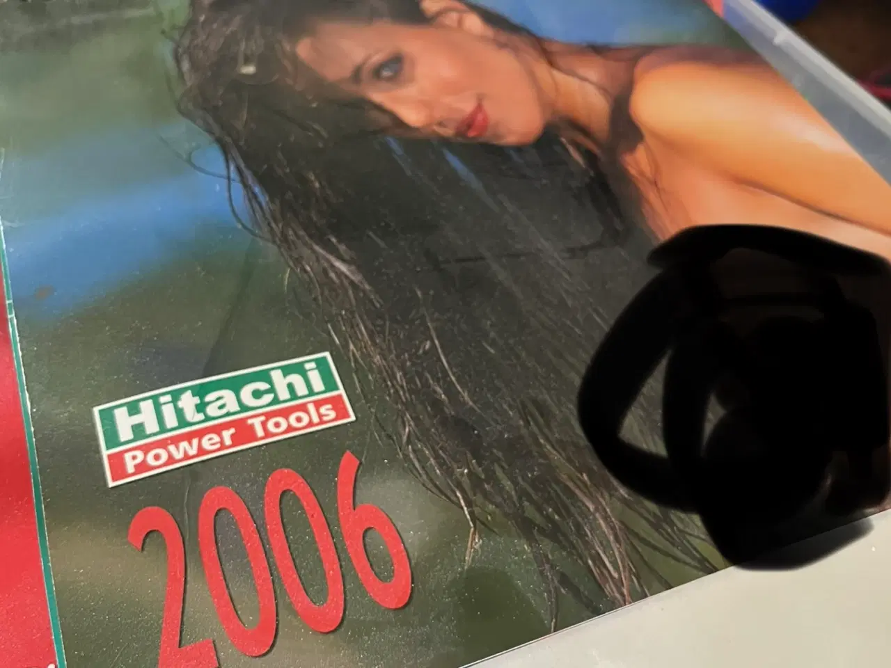 Billede 1 - Hitachi kalender - som ny - mindstepris 100kr