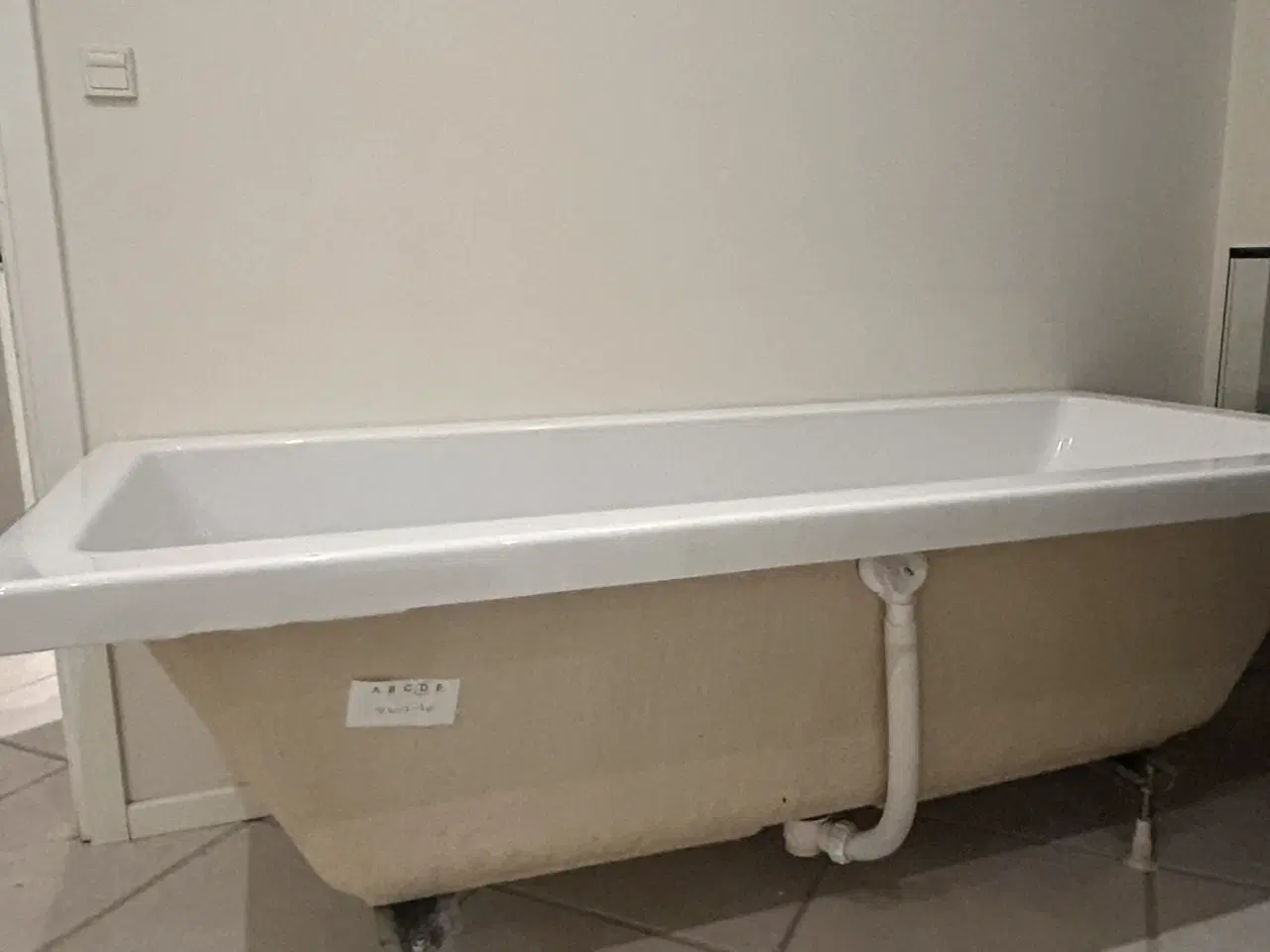 Billede 4 - Strömberg Badekar Quantum Carronite 1700x750mm