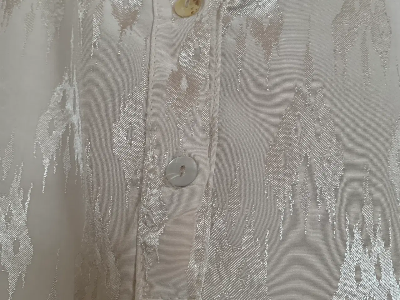 Billede 2 - Ny Marta bluse, beige 