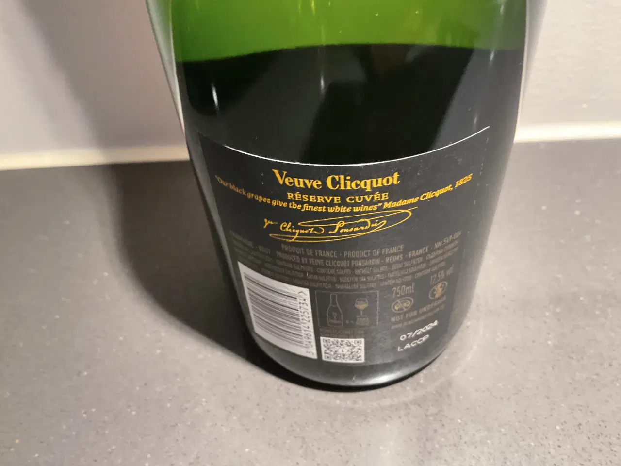 Billede 4 - 1 flaske Champagne Veuve Cliequot, Den gule enke.