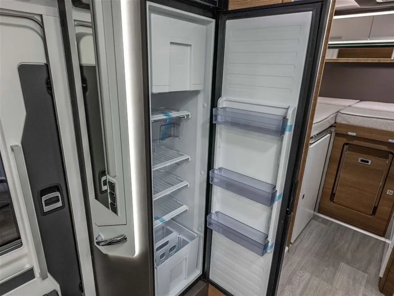 Billede 23 - 2026 - Benimar Mileo 263 Skandinavisk design og komfort året rundt