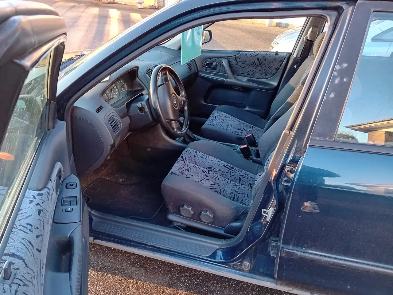 Billede 5 - Synet Mazda 323F benzin