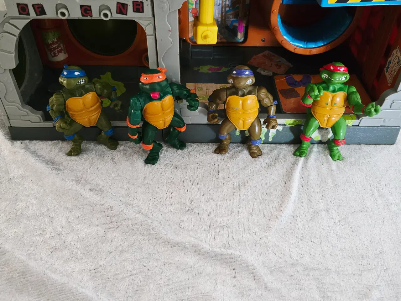 Billede 3 - Teenage Mutant Ninja Turtles sewer lair m. figurer