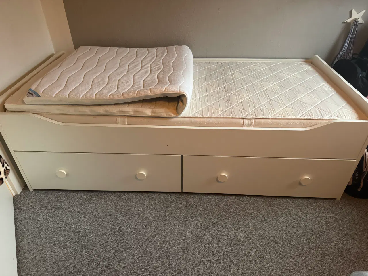 Billede 3 - Ikea seng med madras