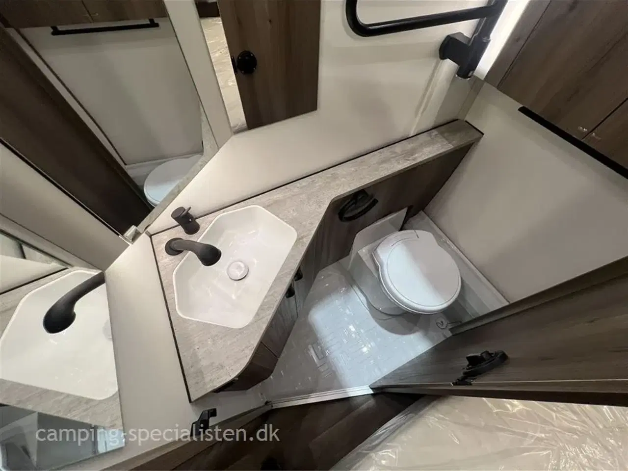 Billede 14 - 2026 - Kabe Smaragd 520 XL KS Premium Line Kabe Smaragd 520 XL KS PREMIUM LINE 2026 - Kommer senere hos Camping-Specialisten i Silkeborg