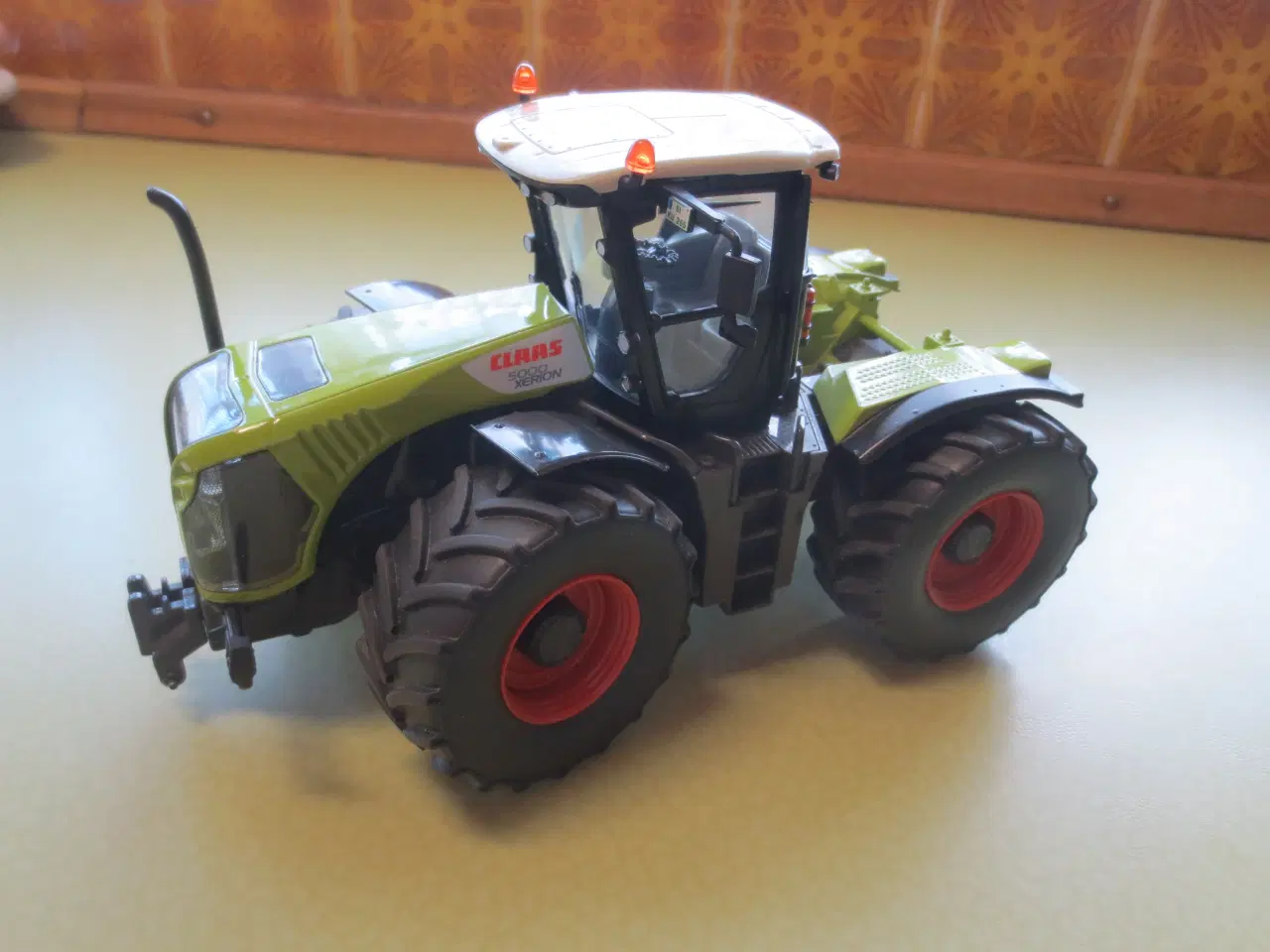 Billede 1 - 1 stk Claas Xerion 5000 i SIKU