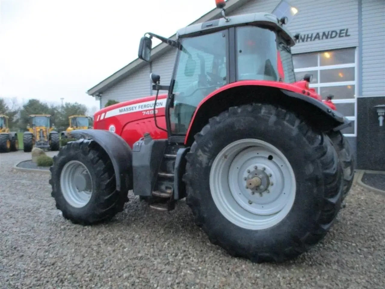 Billede 10 - Massey Ferguson 7499 Dyna VT med frontlift, affejederet foraksel og affejederet kabine på