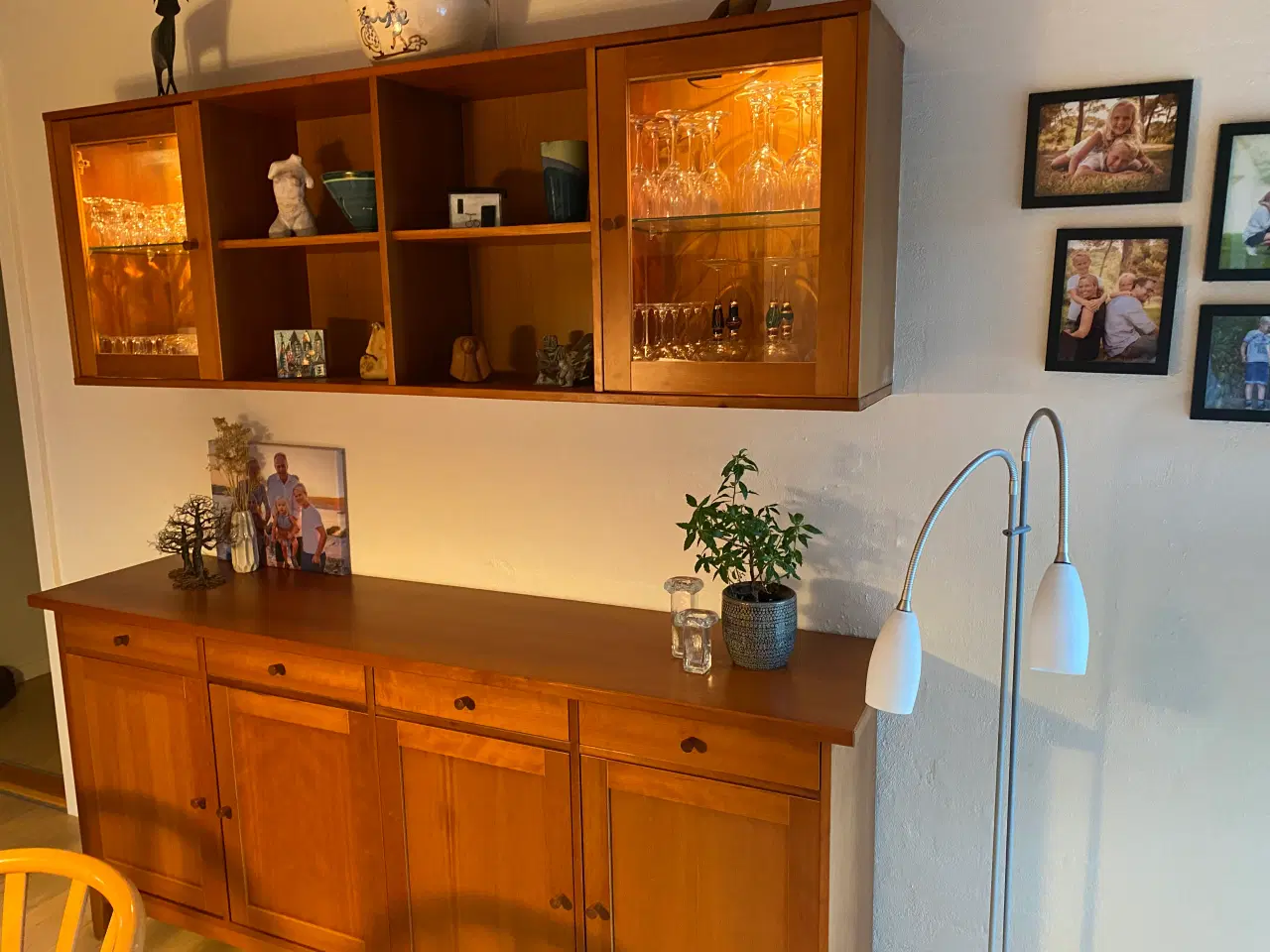 Billede 3 - Hel spisestue