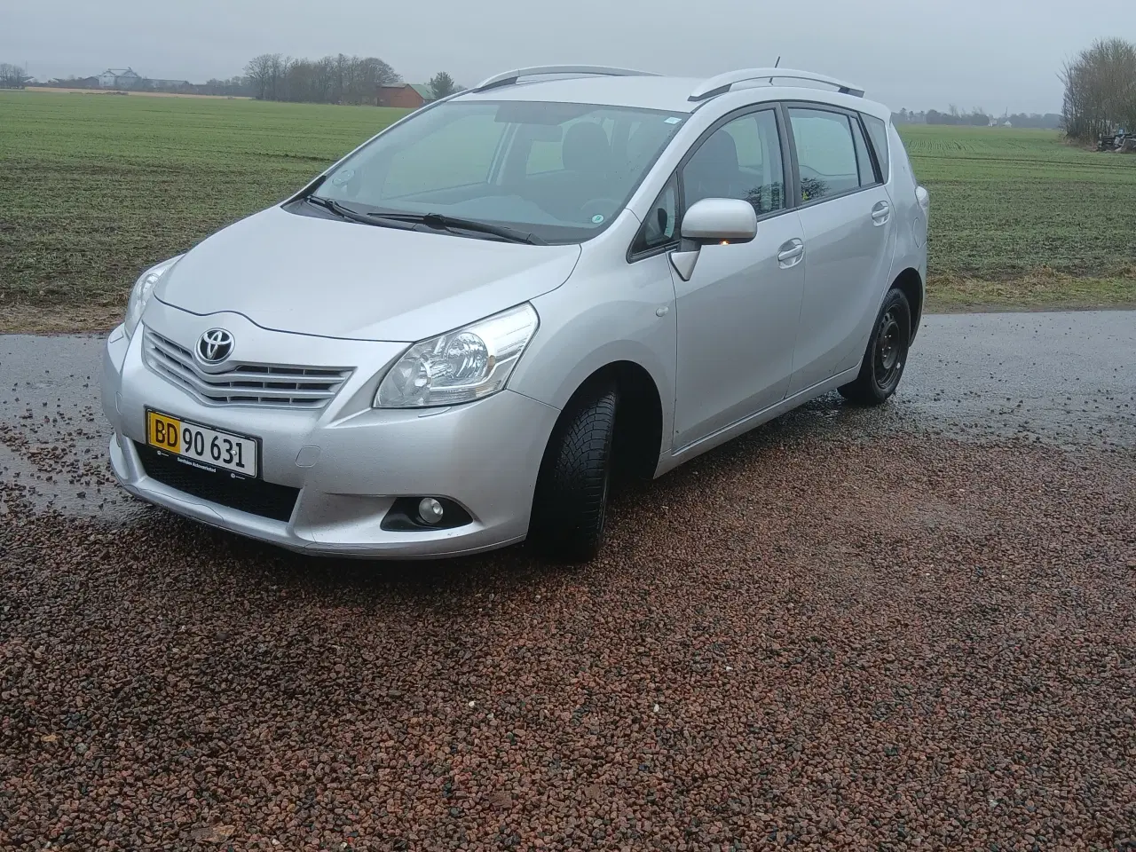 Billede 1 - Toyota Versus Sportsvan