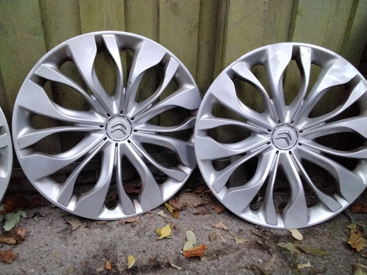 Billede 2 - Citroen org. navkapsler