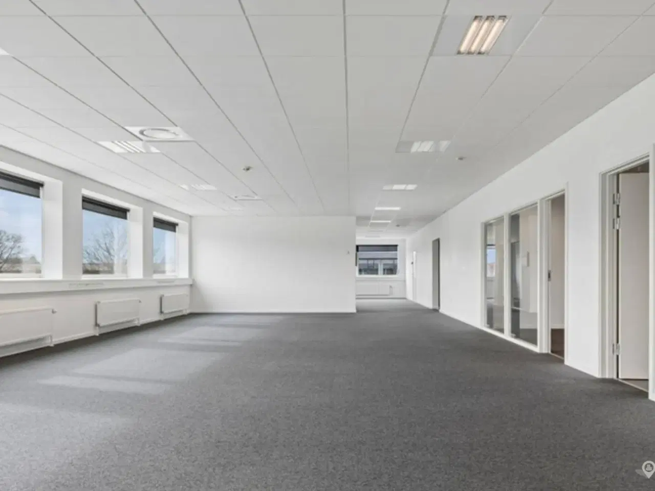 Billede 3 - Moderne og præsentabelt kontorlejemål i Company House