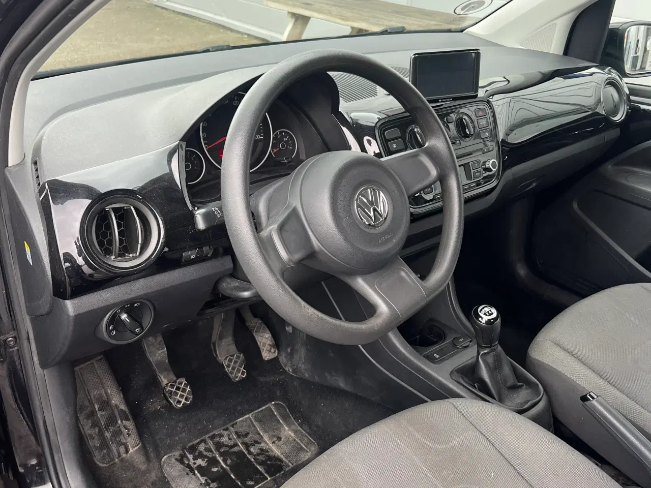 Billede 5 - WV up   1,0  75 hk År 2012