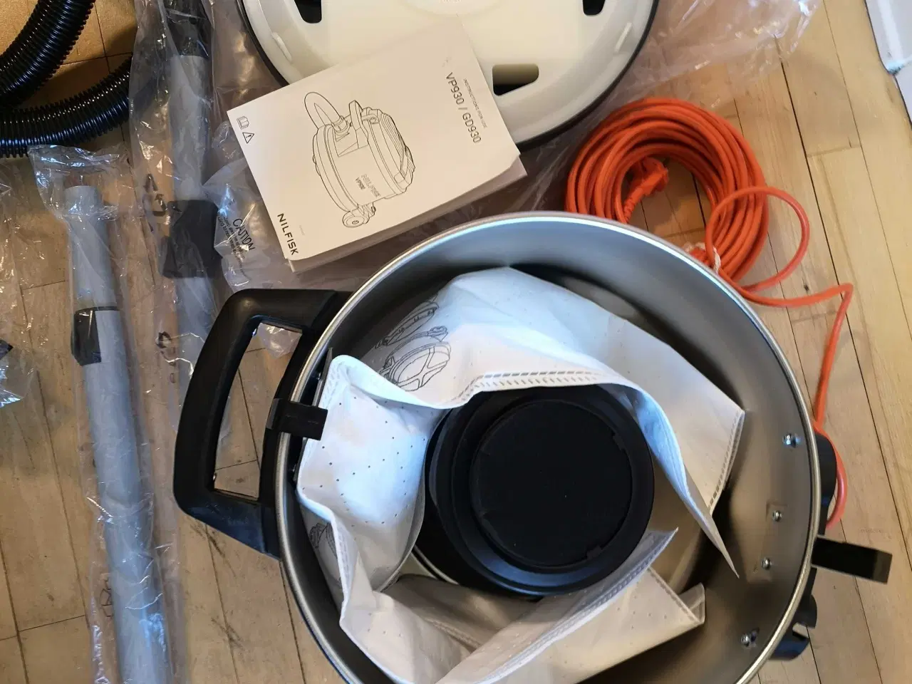 Billede 9 -  Støvsuger  NILFISK VP930